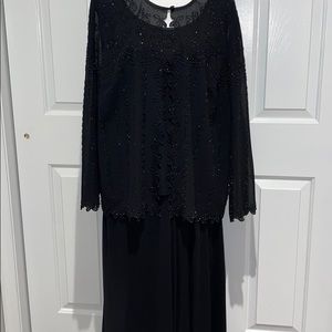 DRESSBARN Woman Collection. 3 piece pantsuit